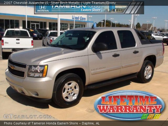 2007 Chevrolet Avalanche LS in Silver Birch Metallic