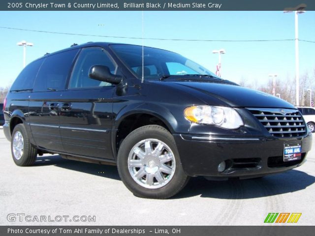 2005 Chrysler Town & Country Limited in Brilliant Black