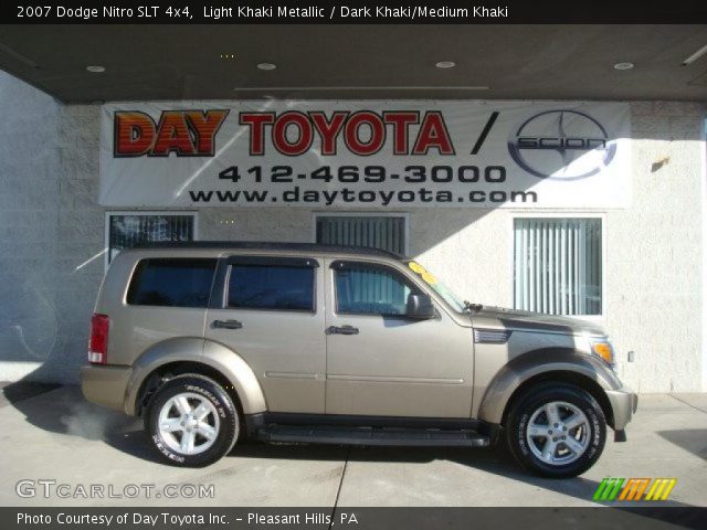 2007 Dodge Nitro SLT 4x4 in Light Khaki Metallic