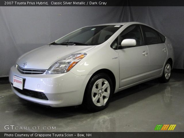 2007 Toyota Prius Hybrid in Classic Silver Metallic