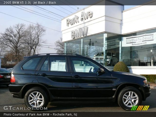 2005 BMW X5 3.0i in Jet Black