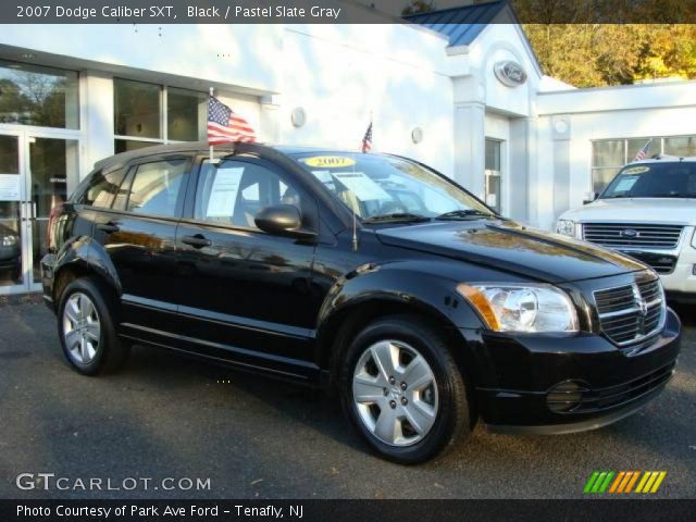 2007 Dodge Caliber SXT in Black