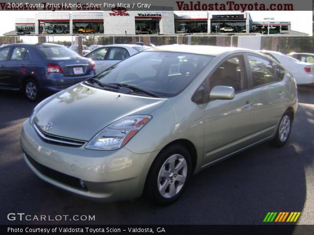 2006 Toyota Prius Hybrid in Silver Pine Mica