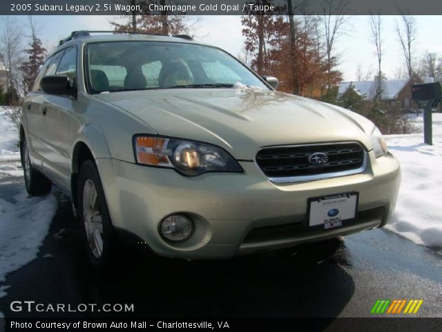 2005 Subaru Legacy 2.5i Wagon in Champagne Gold Opal