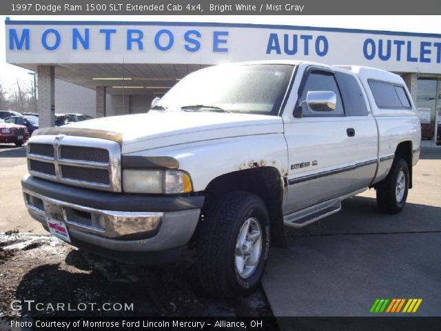 1997 Dodge Ram 1500 SLT Extended Cab 4x4 in Bright White