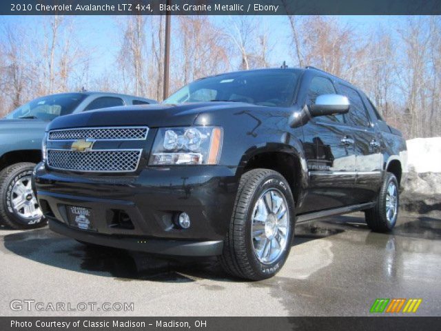 2010 Chevrolet Avalanche LTZ 4x4 in Black Granite Metallic