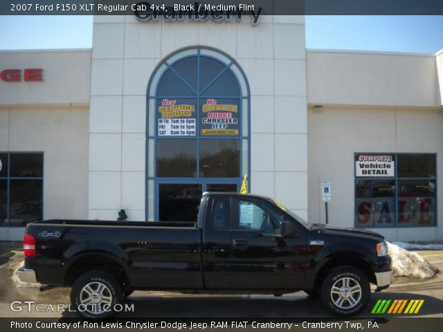 2007 Ford F150 XLT Regular Cab 4x4 in Black