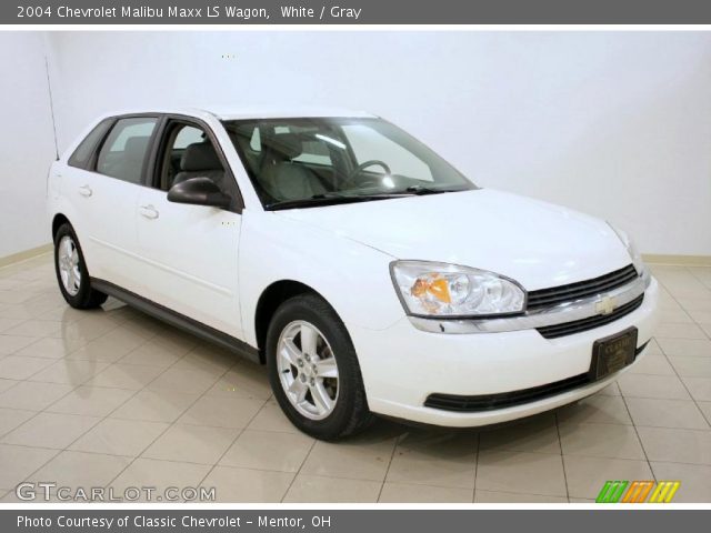 2004 Chevrolet Malibu Maxx LS Wagon in White