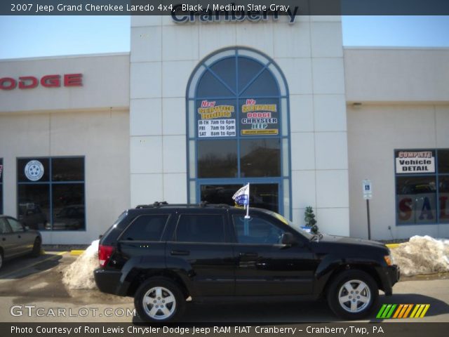 2007 Jeep Grand Cherokee Laredo 4x4 in Black