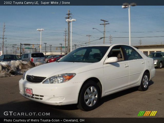 2002 Toyota Camry LE in Super White