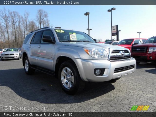 2007 Toyota 4Runner SR5 in Titanium Metallic