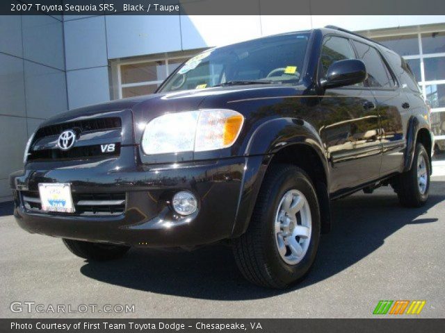 2007 Toyota Sequoia SR5 in Black