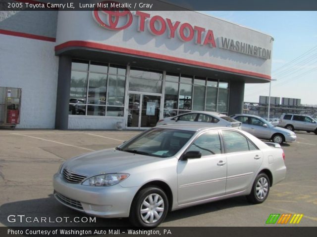 2005 Toyota Camry LE in Lunar Mist Metallic