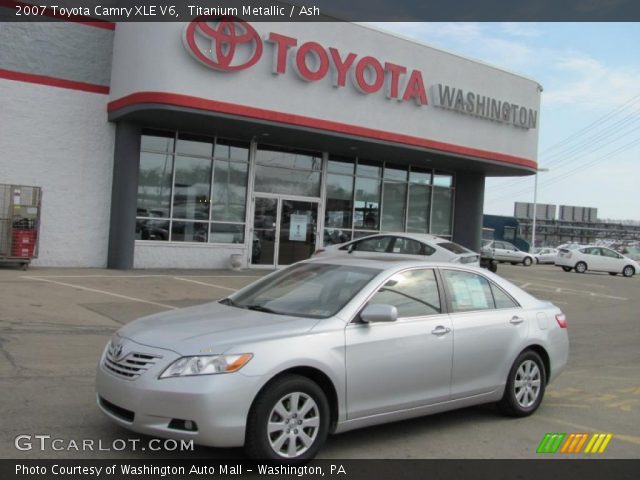 2007 Toyota Camry XLE V6 in Titanium Metallic