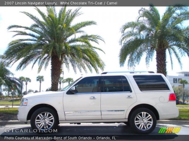 2007 Lincoln Navigator Luxury in White Chocolate Tri-Coat