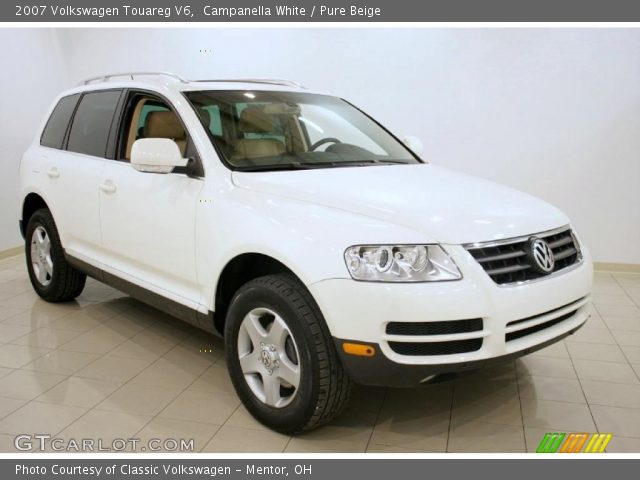 2007 Volkswagen Touareg V6 in Campanella White