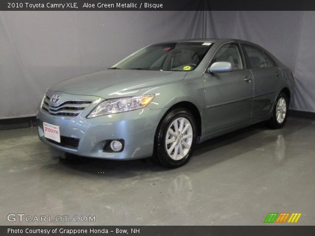 2010 Toyota Camry XLE in Aloe Green Metallic