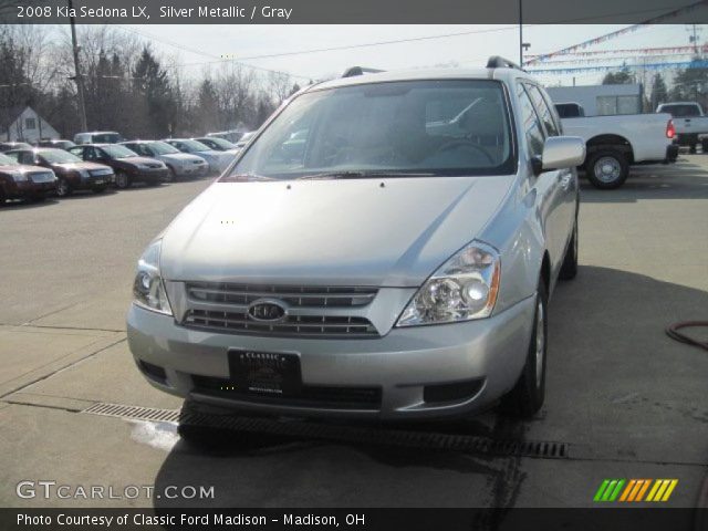 2008 Kia Sedona LX in Silver Metallic