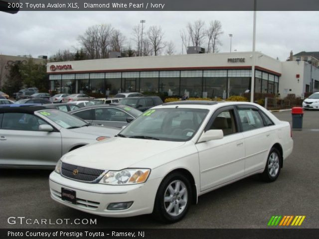 2002 Toyota Avalon XLS in Diamond White Pearl