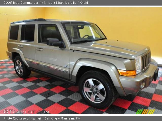 2006 Jeep Commander 4x4 in Light Khaki Metallic