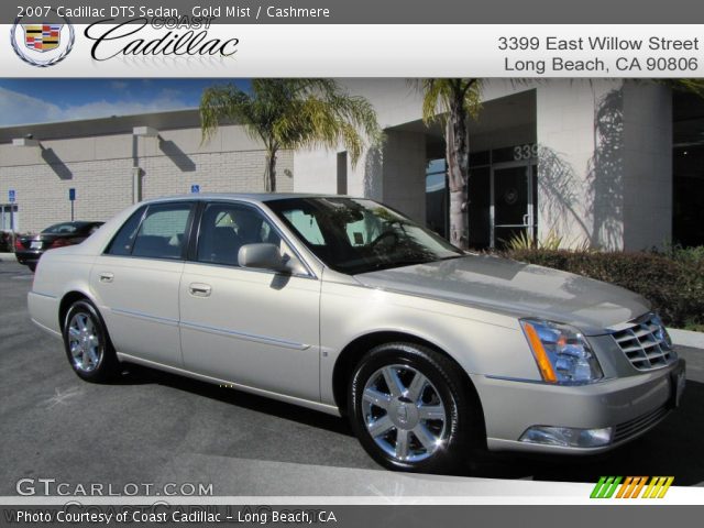2007 Cadillac DTS Sedan in Gold Mist