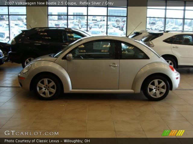 2007 Volkswagen New Beetle 2.5 Coupe in Reflex Silver