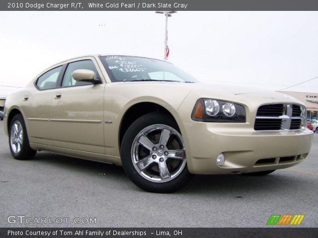2010 Dodge Charger R/T in White Gold Pearl