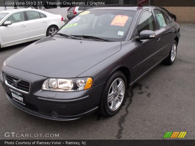 2009 Volvo S60 2.5T in Titanium Grey Metallic