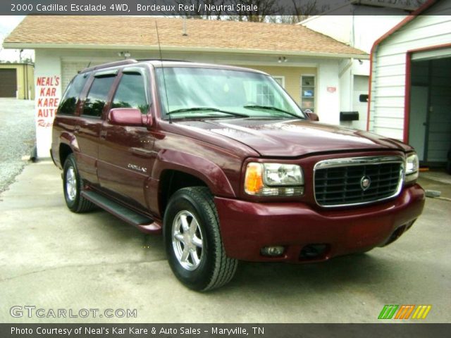 2000 Cadillac Escalade 4WD in Bordeaux Red