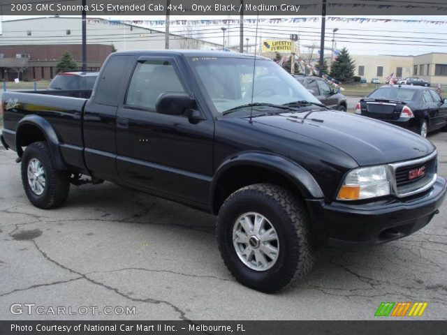 2003 GMC Sonoma SLS Extended Cab 4x4 in Onyx Black