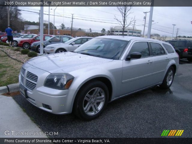 2005 Dodge Magnum SE in Bright Silver Metallic