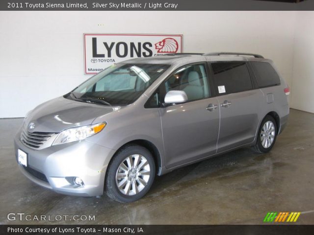 2011 Toyota Sienna Limited in Silver Sky Metallic