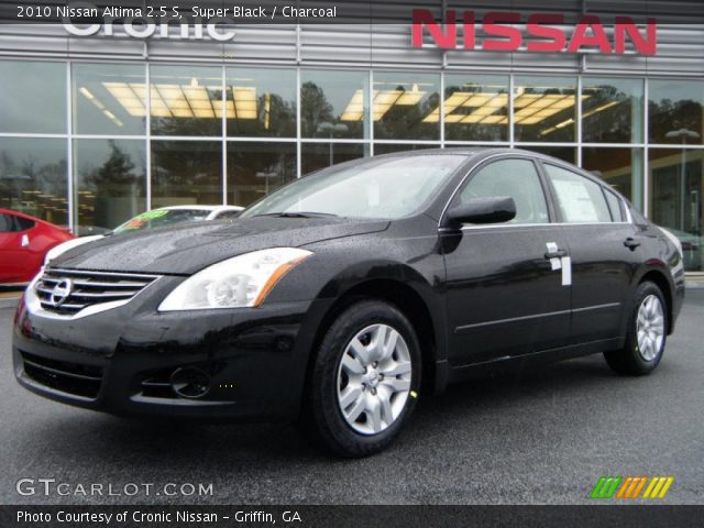 2010 Nissan Altima 2.5 S in Super Black