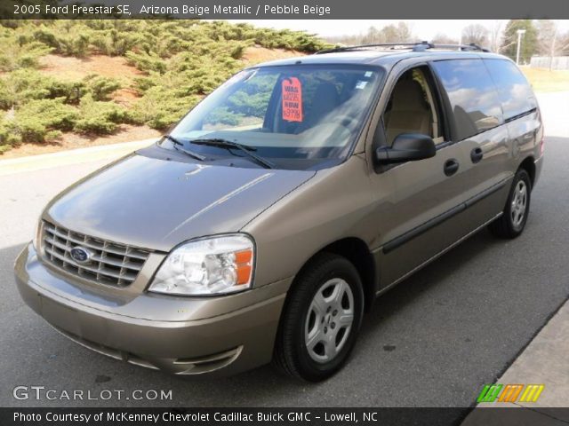 2005 Ford Freestar SE in Arizona Beige Metallic