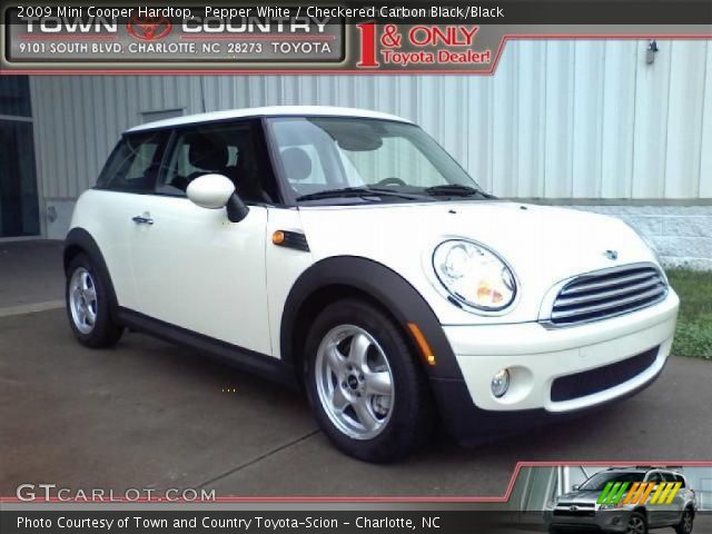 2009 Mini Cooper Hardtop in Pepper White