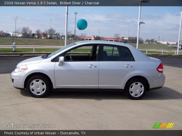2009 Nissan Versa 1.8 S Sedan in Brillant Silver