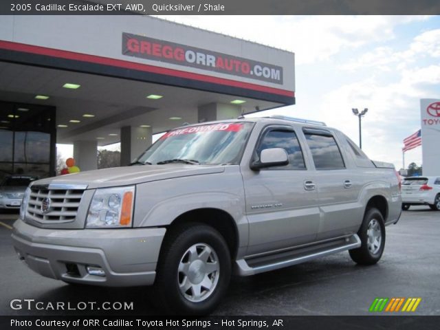 2005 Cadillac Escalade EXT AWD in Quicksilver
