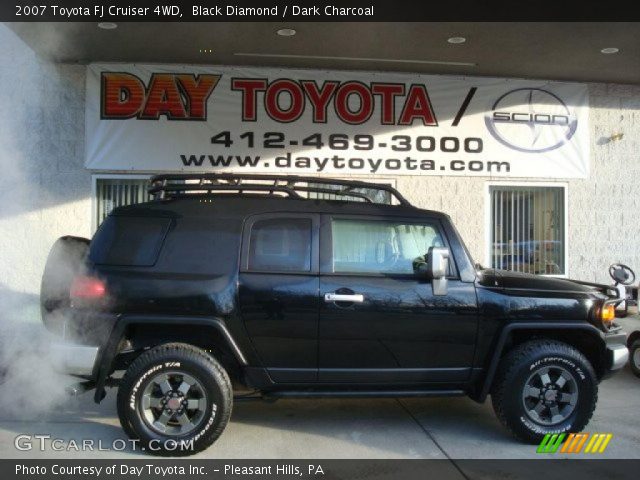 2007 Toyota FJ Cruiser 4WD in Black Diamond