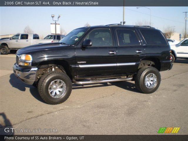 2006 GMC Yukon SLT 4x4 in Onyx Black