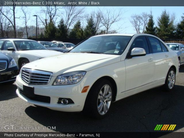 2009 Mercedes-Benz C 300 4Matic in Arctic White