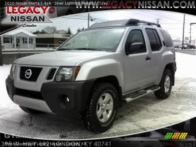 2010 Nissan Xterra S 4x4 in Silver Lightning Metallic