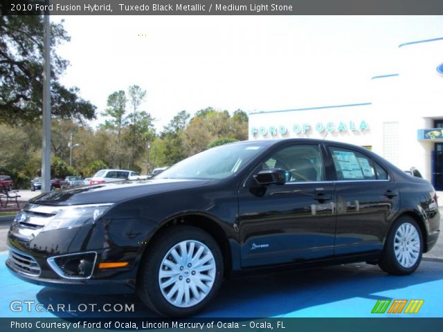 2010 Ford Fusion Hybrid in Tuxedo Black Metallic