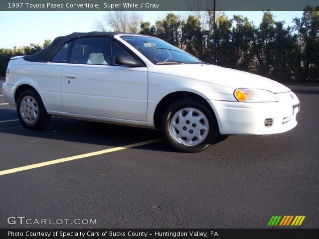 1997 Toyota Paseo Convertible in Super White