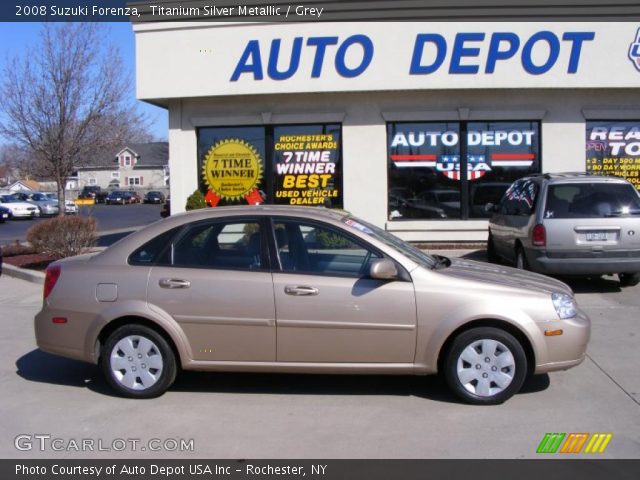 2008 Suzuki Forenza  in Titanium Silver Metallic