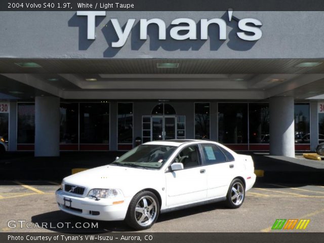 2004 Volvo S40 1.9T in White