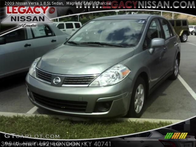 2009 Nissan Versa 1.8 SL Sedan in Magnetic Gray