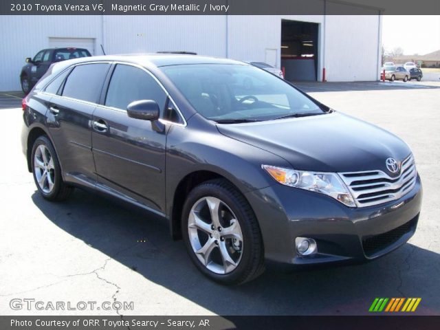 2010 Toyota Venza V6 in Magnetic Gray Metallic