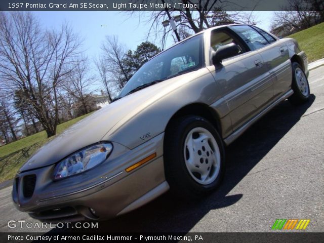 1997 Pontiac Grand Am SE Sedan in Light Taupe Metallic