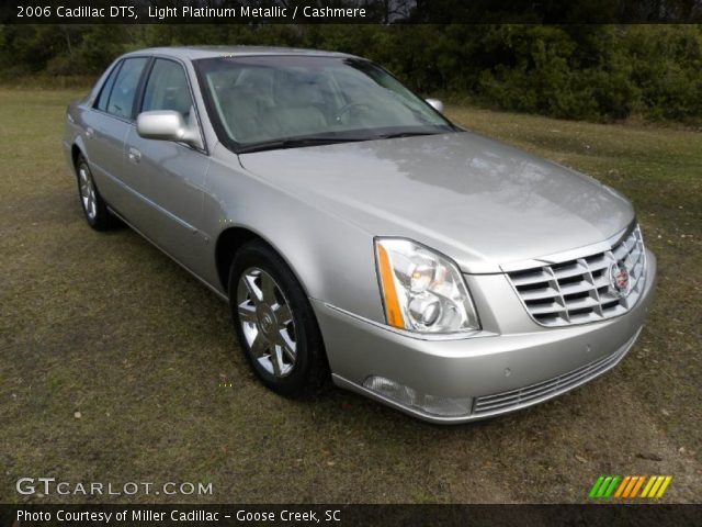 2006 Cadillac DTS  in Light Platinum Metallic
