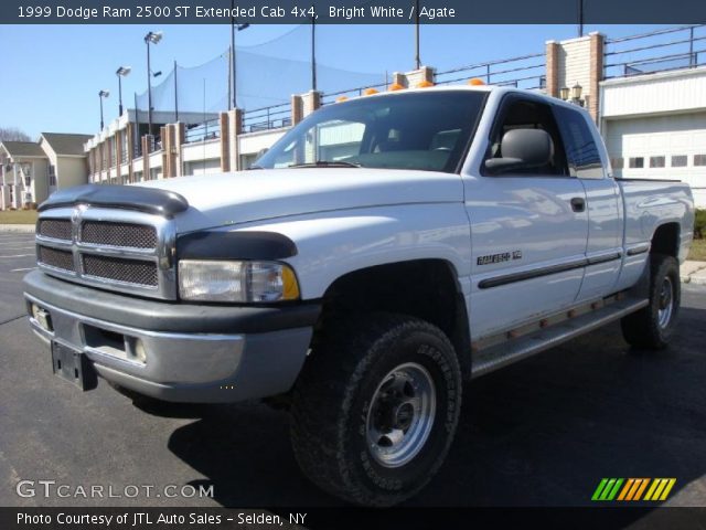 1999 Dodge Ram 2500 ST Extended Cab 4x4 in Bright White
